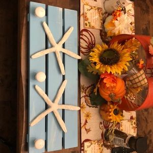 Starfish hanging wall decor